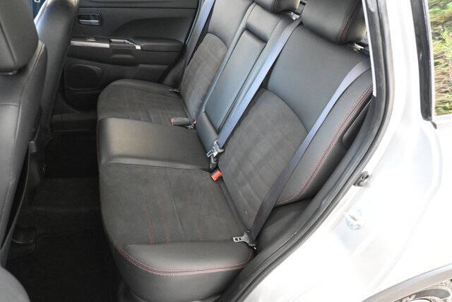 2023 Mitsubishi Outlander Sport SE