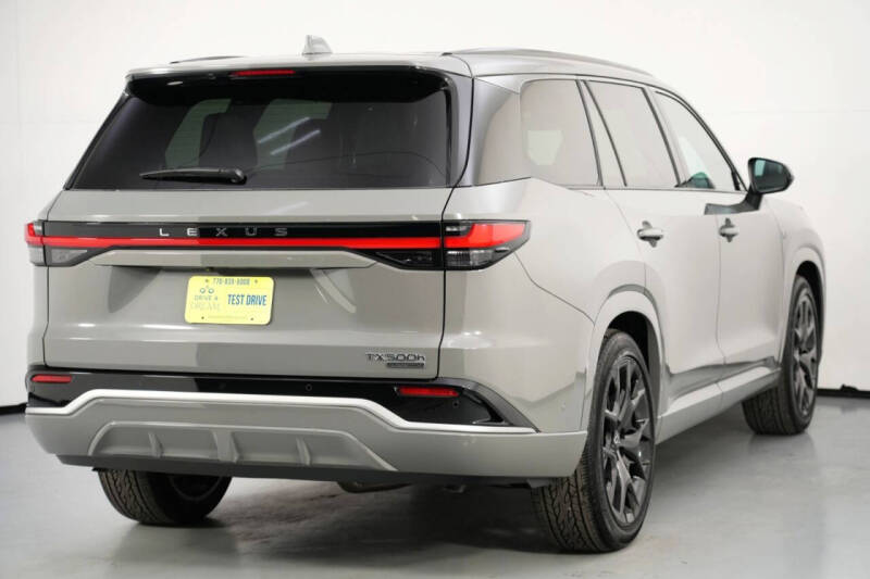 2025 Lexus TX 500h