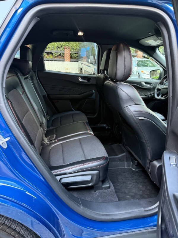 2023 Ford Escape ST-Line