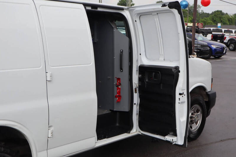 2021 Chevrolet Express 2500