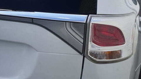 2015 Mitsubishi Outlander SE