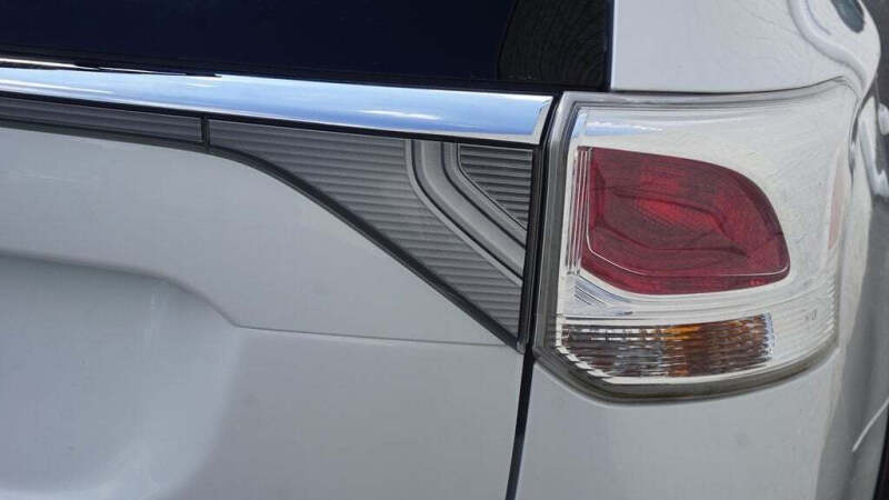 2015 Mitsubishi Outlander SE