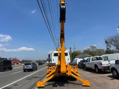 2015 Freightliner M2 106