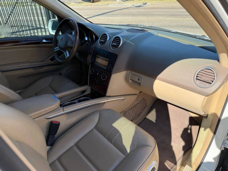 2009 Mercedes-Benz M-Class ML 550