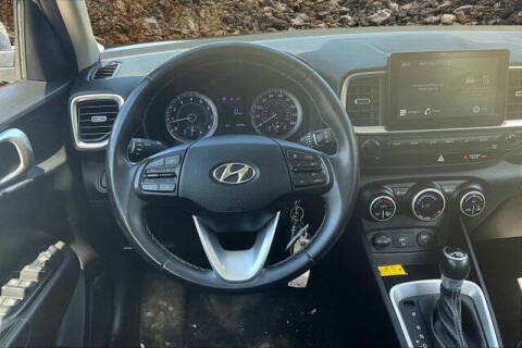 2021 Hyundai Venue SEL