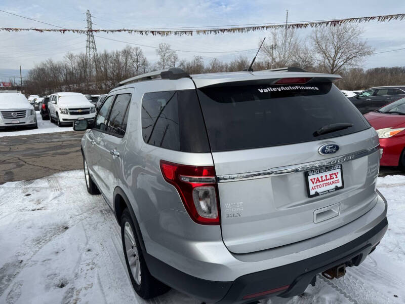 2014 Ford Explorer XLT photo 4