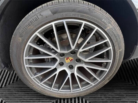 2023 Porsche Cayenne