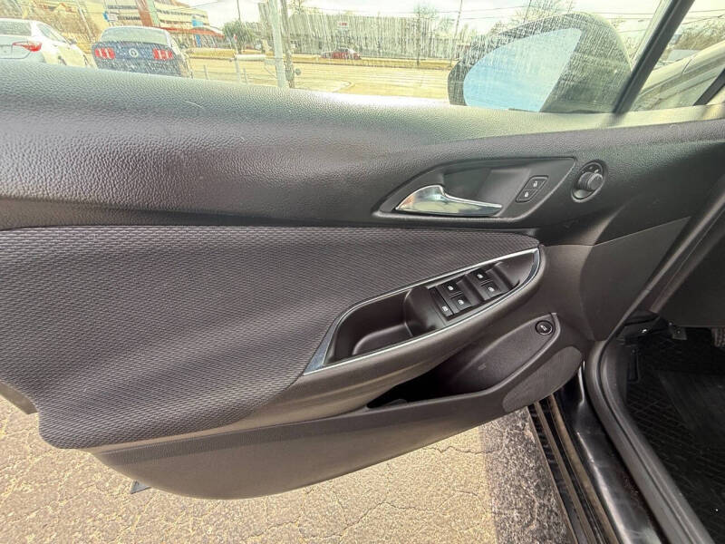 2017 Chevrolet Cruze LT Auto