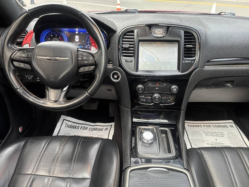 2016 Chrysler 300 S