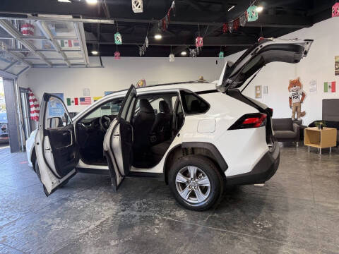 2023 Toyota RAV4 Hybrid XLE