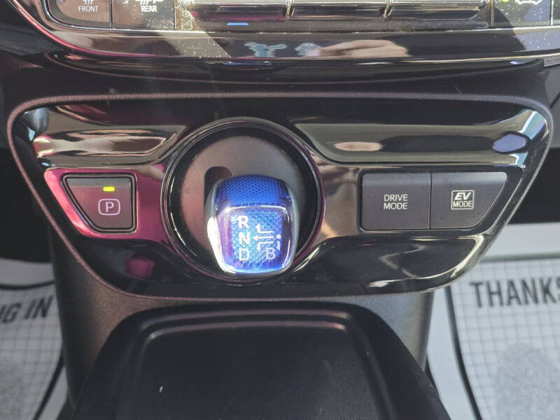 2021 Toyota Prius LE