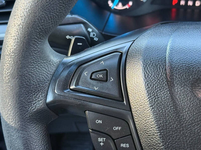 2017 Ford Edge SE