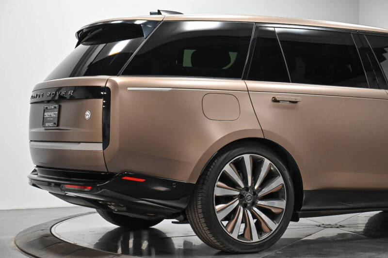 2023 Land Rover Range Rover P530 SV LWB