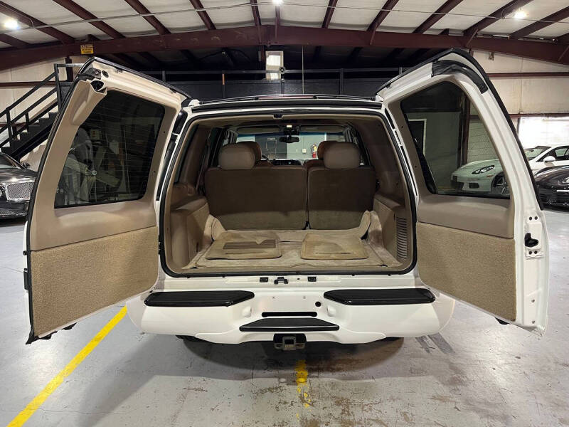 2000 Cadillac Escalade