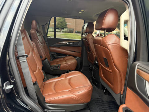 2020 Cadillac Escalade Luxury