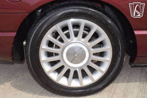 2004 Ford Thunderbird Deluxe