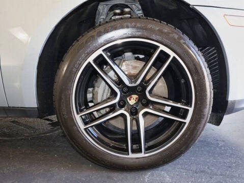 2021 Porsche Macan S