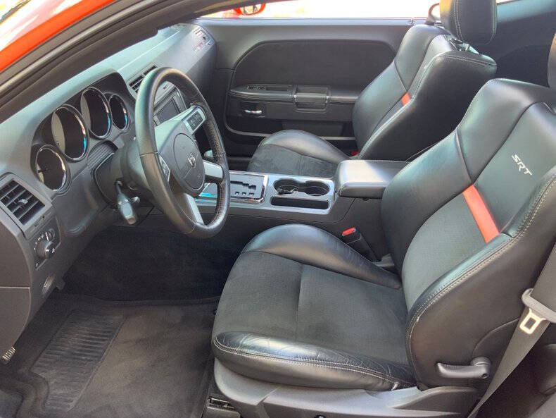 2008 Dodge Challenger SRT8