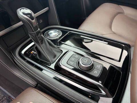 2022 Infiniti QX80 Luxe