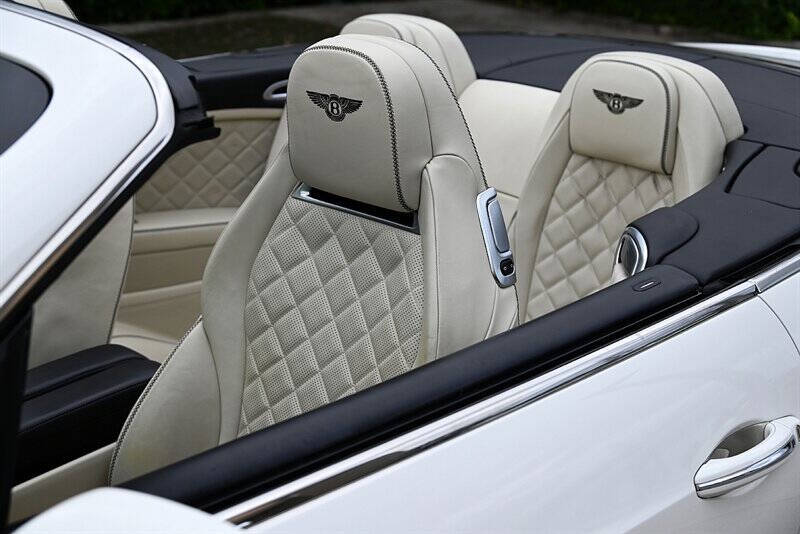 2017 Bentley Continental 14