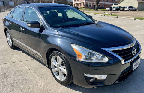 2015 Nissan Altima for sale at GT Auto in Lewisville TX