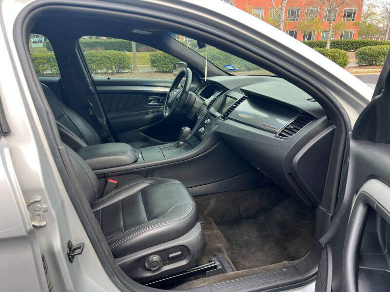 2014 Ford Taurus SEL