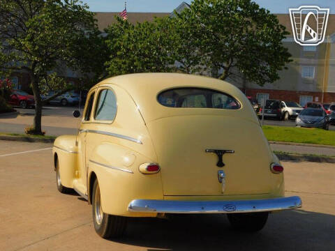 1942 Ford Super Deluxe