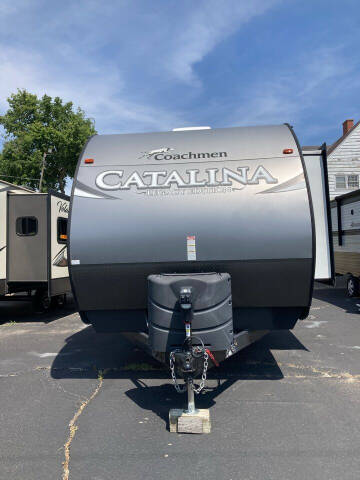 2017 Coachman Catalina for sale at KLEIN MOTORS & RV's in Saint Joseph MO