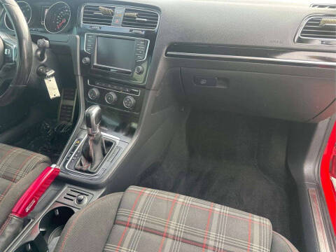 2016 Volkswagen Golf GTI