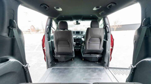 2020 Chrysler Pacifica Touring