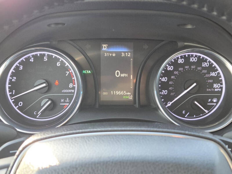 2019 Toyota Camry SE