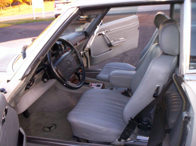 1989 Mercedes-Benz 560-Class 560 SL