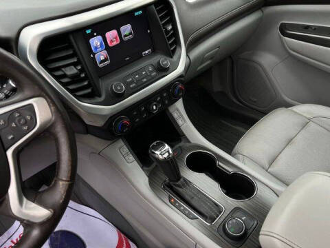 2017 GMC Acadia SLT-1