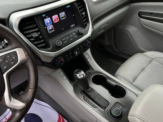 2017 GMC Acadia SLT-1