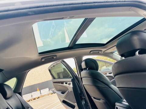 2015 Hyundai Genesis