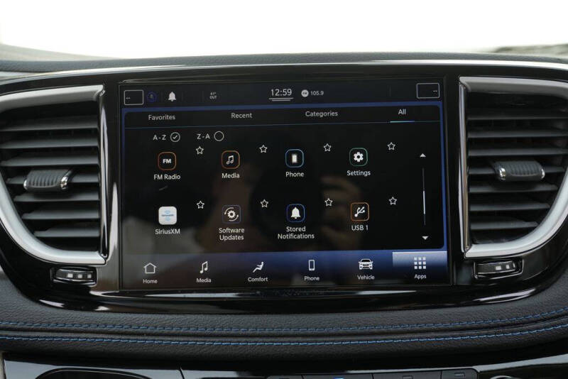 2021 Chrysler Pacifica Touring
