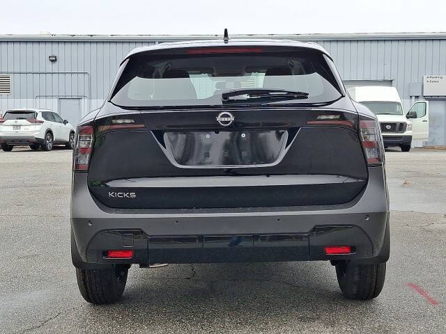 2026 Nissan Kicks S