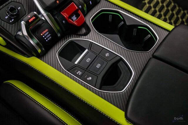 2022 Lamborghini Urus