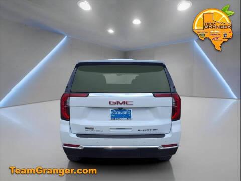 2025 GMC Yukon Elevation