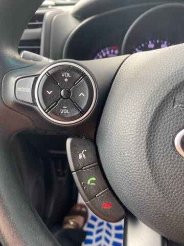 2016 Kia Soul +