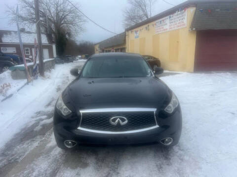 2017 Infiniti QX70