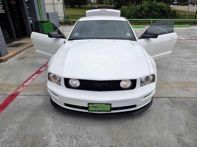 2007 Ford Mustang GT Deluxe