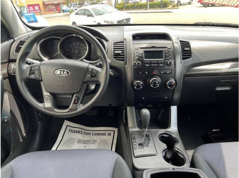 2012 Kia Sorento LX