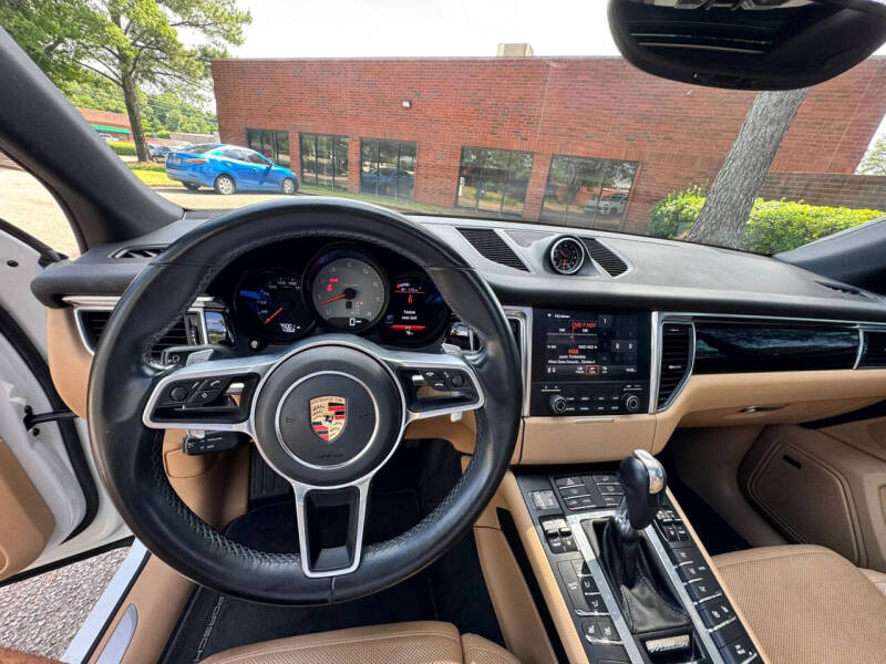 2017 Porsche Macan S