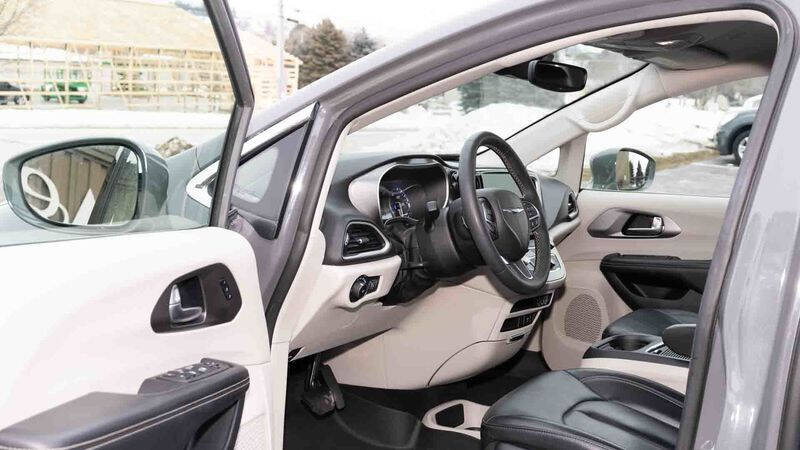 2022 Chrysler Pacifica Touring L