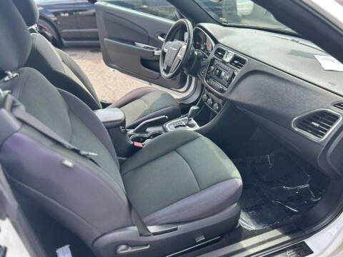 2012 Chrysler 200 Touring