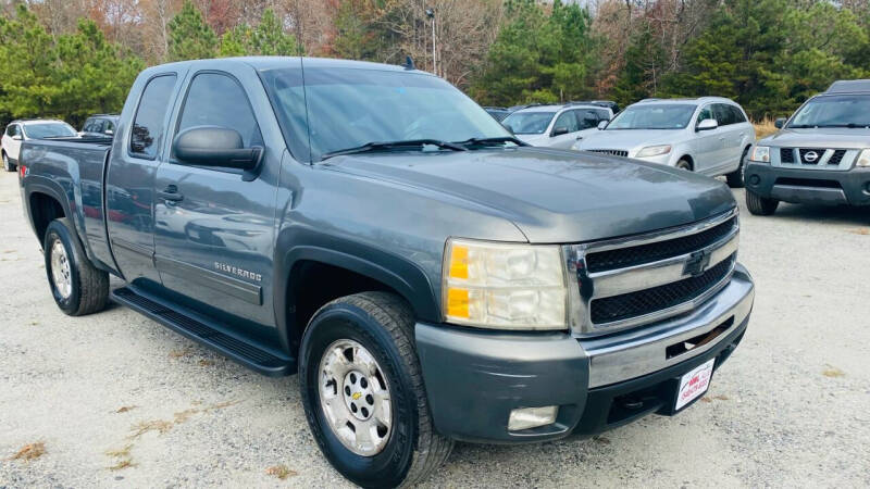 2011 Chevrolet Silverado 1500 for sale at MBL Auto & TRUCKS in Woodford VA