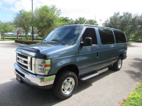 2013 Ford E-Series E-150 XLT