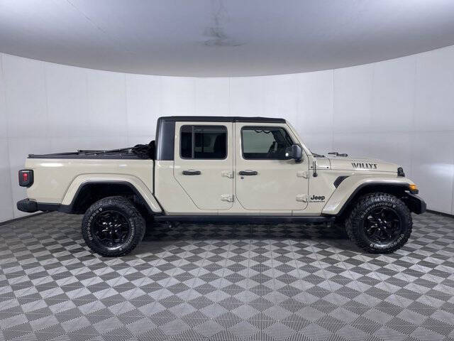 2022 Jeep Gladiator Willys