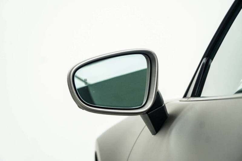 2022 Porsche 911 Carrera